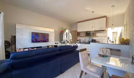 Casa à venda na Cidade Satélite Íris – Campinas, SP Casa com 2 dormitórios, sendo 1 suíte, e 2 vagas de garagem.