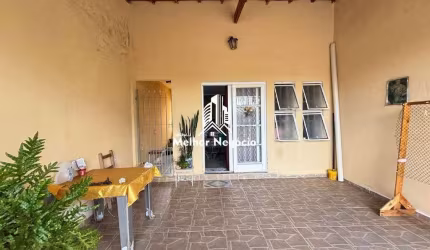 Casa à venda com 2 dormitórios sendo 1 suíte no Jardim Terras de Santo Antônio, em Hortolândia/SP