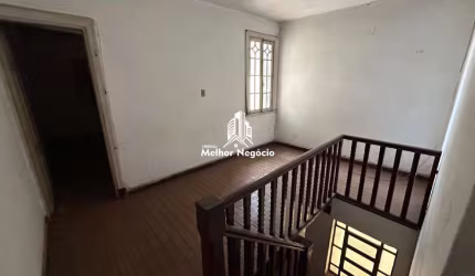 Casa com 03 dormitórios à venda no bairro Centro, Piracicaba - SP