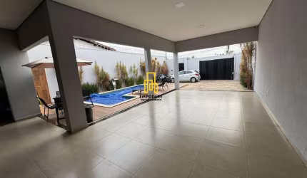 Casa para Venda em Uberlândia, Alto Umuarama, 3 dormitórios, 3 suítes, 5 banheiros, 3 vagas