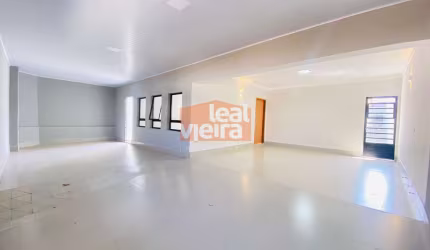 Casa à venda no bairro Jardim Marília - Marília/SP