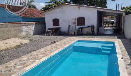 RESIDÊNCIA COM PISCINA 90M² - BALNEARIO COROADOS - GUARATUBA - PR