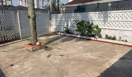 Linda casa térrea com edícula na praia de Mongaguá