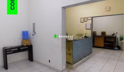 Sobrado Comercial na Avenida