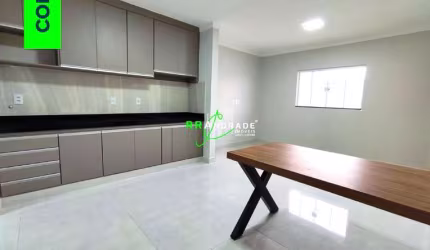 Apartamento no Jardim Adelinha