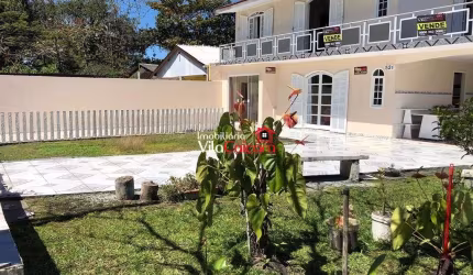 Sobrado com 4 quartos em Pontal do Parana