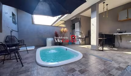 CASA COM PISCINA MOBILIADA EM SHANGRI-LÁ