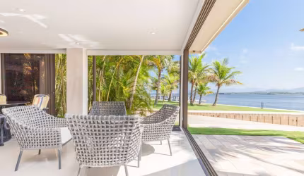 Casa com 3 quartos à venda na Avenida Ayrton Cornelsen, 1103, Baía, Guaratuba, 219 m2 por R$ 5.900.000