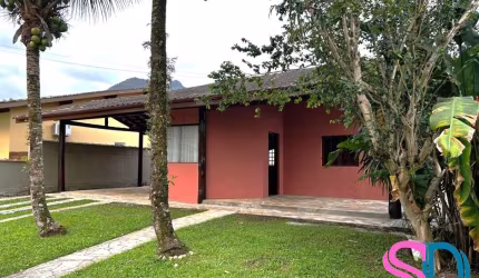 Casa com 3 dormitórios e piscina, para venda, dentro de loteamento fechado, em Ubatuba - SP