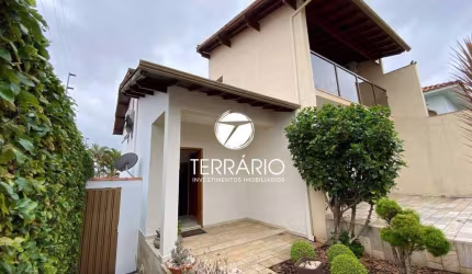 Casa à venda no Parque Boa Vista em Varginha com 4 quartos, 2 suítes, churrasqueira e 4 vagas