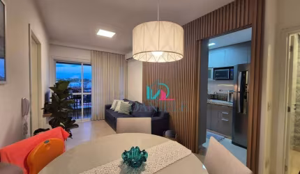 Apartamento com 2 dormitórios à venda, 74 m² por R$ 640.000,00 - Centro - Araraquara/SP