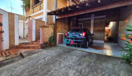 Casa com 3 dormitórios à venda, 255 m² por R$ 600.000,00 - Centro - Araraquara/SP