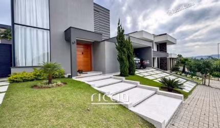 CASA TERREA , MONTE CARLO, 450 m2 terreno, 3 SUITES