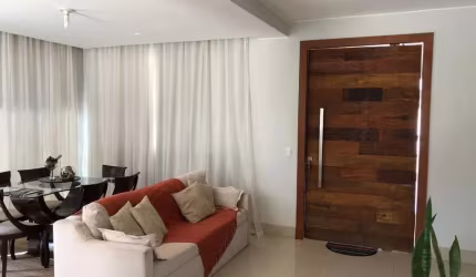 Casa 3 quartos em Condominio