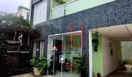 Sobrado com 3 dorms, Canto do Forte, Praia Grande - R$ 1.3 mi, Cod: 206935