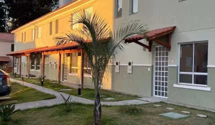CASA 65m² I 2 DORM I GARAGEM