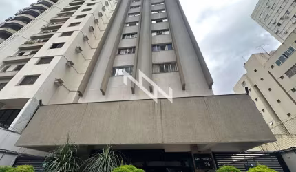 Apartamento reformado 2 quartos (1suíte)