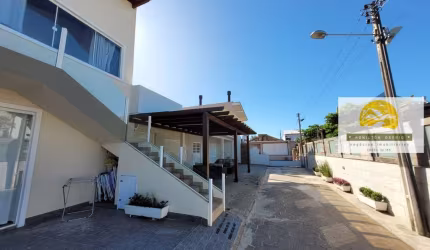Casa à venda no bairro Balneário Ponta do Papagaio (Ens Brito) - Palhoça/SC