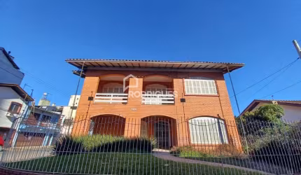 Casa com 2 quartos para alugar na Rua João Neves da Fontoura, 186, Centro, São Leopoldo por R$ 3.500