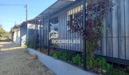 Ponto comercial para alugar na Uruguaiana, 615, Lot. Riva, Portão por R$ 1.225