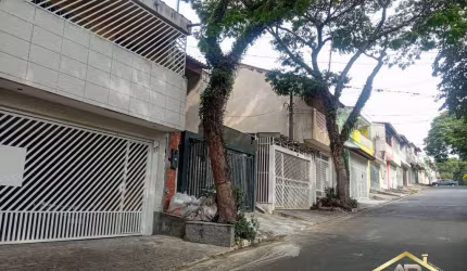 Sobrado com 3 Quartos no Cidade das Flores em Osasco.