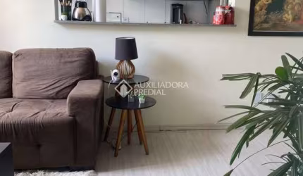 Apartamento com 2 quartos para alugar na Rua Rubens Pedro, 615, Parque São Vicente, Mauá, 45 m2 por R$ 1.500