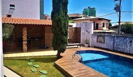 Casa para Venda em Salvador, Piatã, 5 dormitórios, 2 suítes, 5 banheiros, 4 vagas