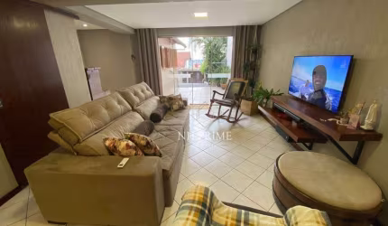 Casa aconchegante linda  e mobiliada com 4 Quartos , quiosque, piscina à Venda | 429m² de Terreno