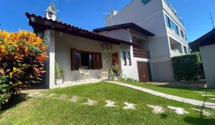 Amplo sobrado com piscina, salão de festas e estrutura completa - Boa Vista/NH