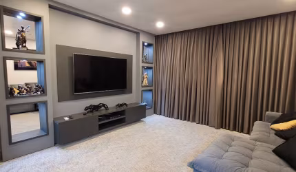 Linda Casa à Venda no Bairro Vila Nova - 250m² Privativos