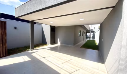 Casa para Venda em Campo Grande, Vila Planalto, 3 dormitórios, 3 suítes, 3 banheiros, 2 vagas
