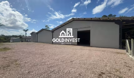 Galpão com 750m² no bairro Barracão!!!