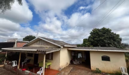 Casa para Venda em Campo Mourão, Vila Cândida, 3 dormitórios, 2 banheiros, 1 vaga