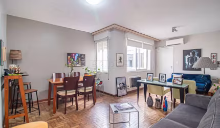 Apartamento com 3 quartos à venda na Rua Felipe Camarão, 230, Rio Branco, Porto Alegre por R$ 500.000