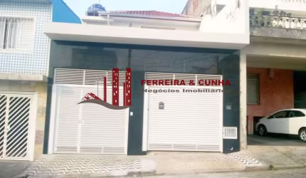 Excelente sobrado à venda na Vila Ede!