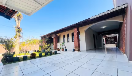 Funcional casa tipo para venda com 2 quartos, sendo 1 suíte, 289m²