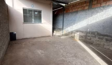 Casa com 2 quartos à venda na Rua Cecy Perez Nascimento, Morada do Sol, Conselheiro Lafaiete, 60 m2 por R$ 280.000