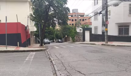 Casa com 5 quartos à venda em Belo Horizonte