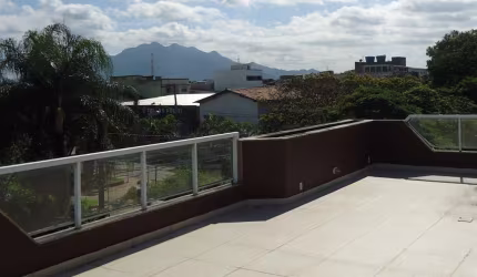 Casa com 8 quartos à venda na Paulo de Vasconcelos, 292, Jabour, Vitória por R$ 1.950.000