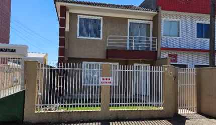 Sobrado com 2 quartos e uma suit