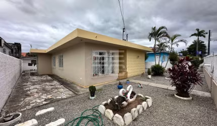 Casa em Terreno com Viabilidade Comercial | Caminho Novo - Palhoça