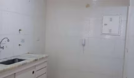 Apartamento com 2 dormitórios à venda, 56 m² por R$ 318.000 - Parque Santos Dumont - Taboão da Serra/SP
