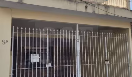 Casa em Condomínio para Locação na Vila Yara, Osasco-SP: 3 Quartos, 1 Suíte, 2 Salas, 3 Banheiros, 2 Vagas de Garagem, 160m².