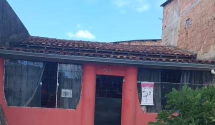 Casa no mercado do povo