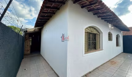 Casa para Locação em Presidente Prudente, SÃO JUDAS TADEU, 3 dormitórios, 1 suíte, 3 banheiros, 3 vagas