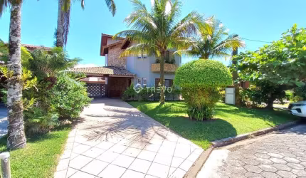 CASA EM CONDOMÍNIO FECHADO VENDA OU LOCAÇÃO ANUAL 4 DORM, 4 WC, 4 VAGAS