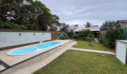 Casa à venda no Barroco, com 3 dormitórios, 210 m² por R$ 950.000 - Itaipuaçu - Maricá/RJ