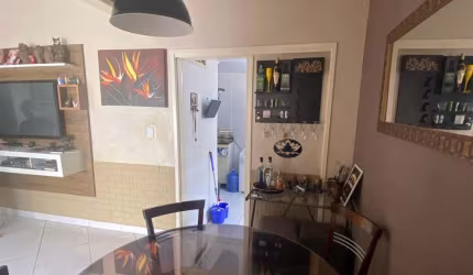 Casa com 3 Dorm./ 4 vagas/ 1 kit net nos fundos - Areias -São José- SC