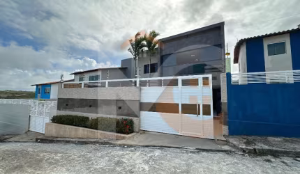 Linda Casa Solta 1º andar em Jacumã