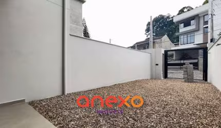 Sobrado com Piscina e Suítes Exclusivas no bairro Velha